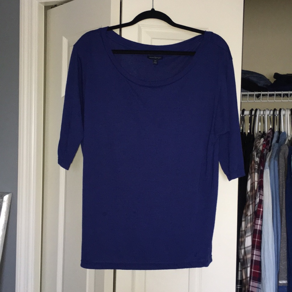 Wide neck 3-quarter sleeve top